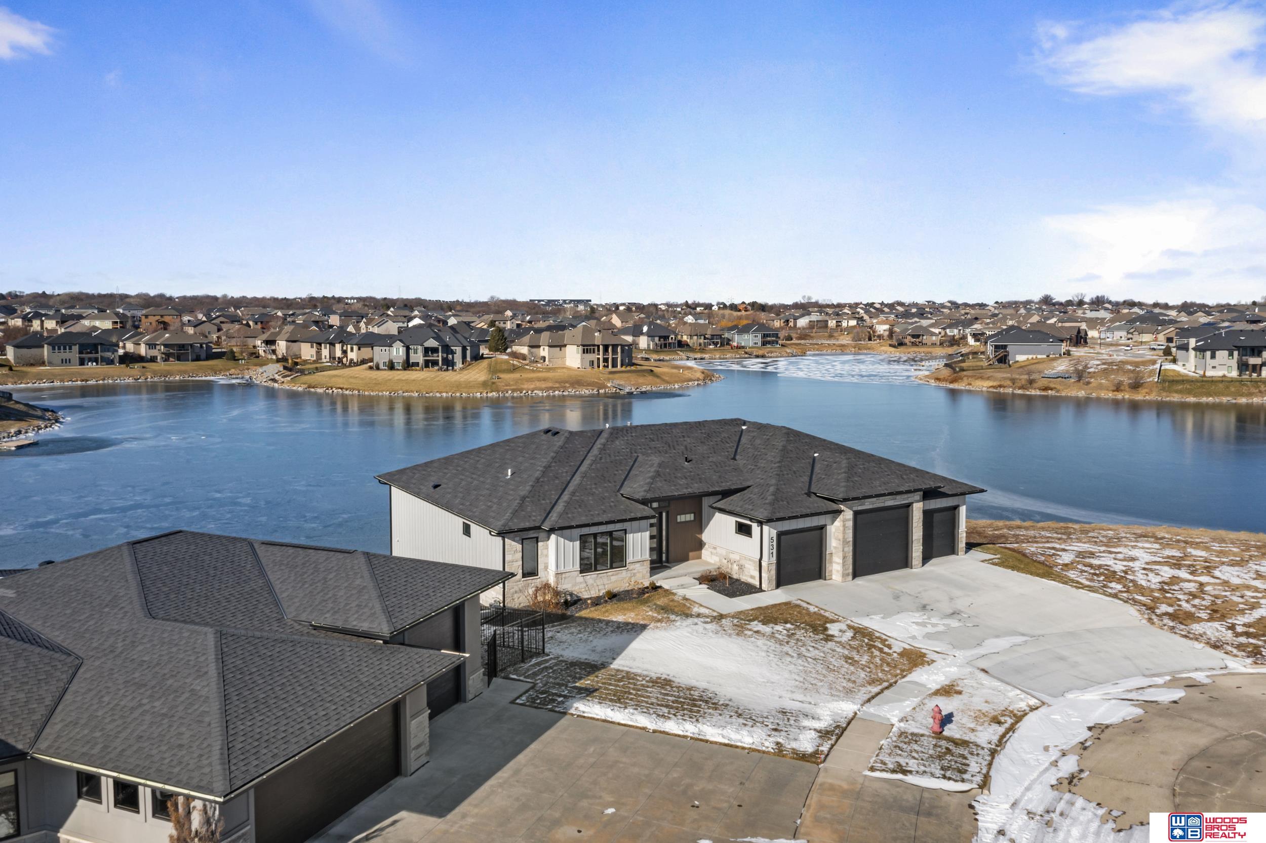 531 White Cap Bay