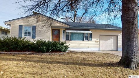 Photo of 2140 N Clarmar Avenue, Fremont, NE 68025 (MLS # 22601741)