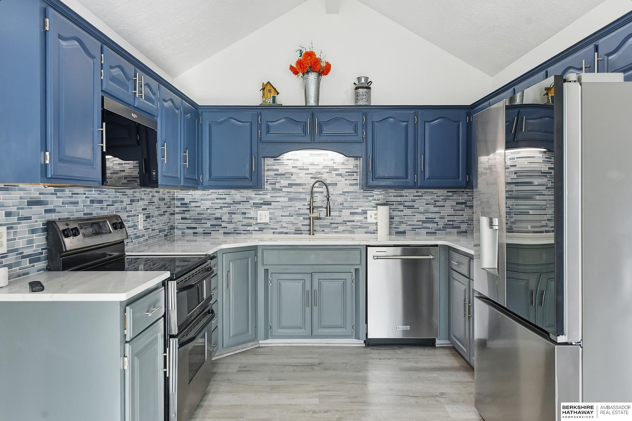 Omaha, Nebraska 68118, United States, 3 Bedrooms Bedrooms, ,2 BathroomsBathrooms,Residential,Active,250623