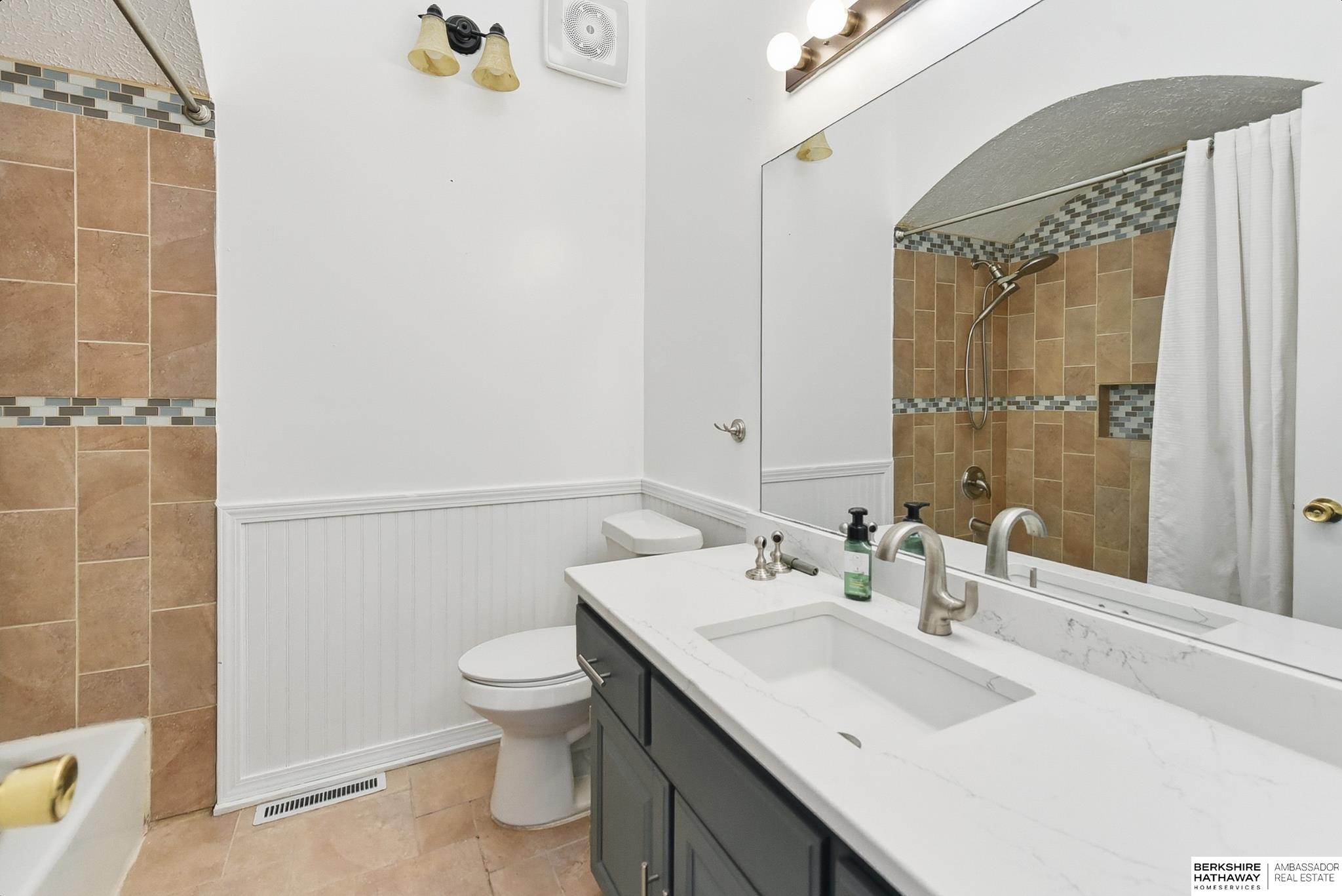 Omaha, Nebraska 68118, United States, 3 Bedrooms Bedrooms, ,2 BathroomsBathrooms,Residential,Active,250623