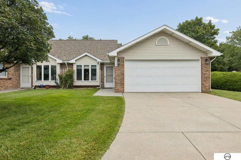 Photo of 2512 Hollyhock Circle #4, Lincoln, NE 68521 (MLS # 22621247)