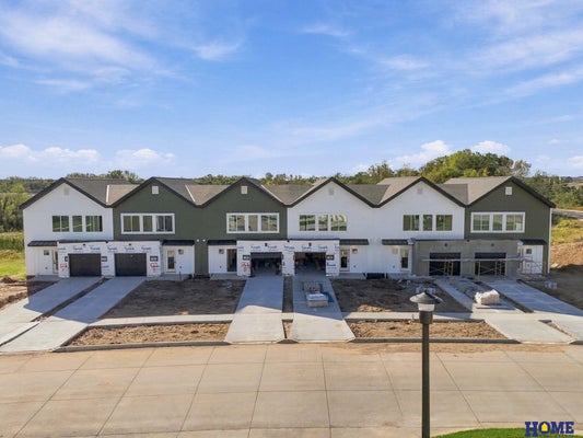 563 W CORSAC RD, LINCOLN, NE 68523 - Image 15322cf2dfbec1b166ff855fdfd57dbf/1594539825