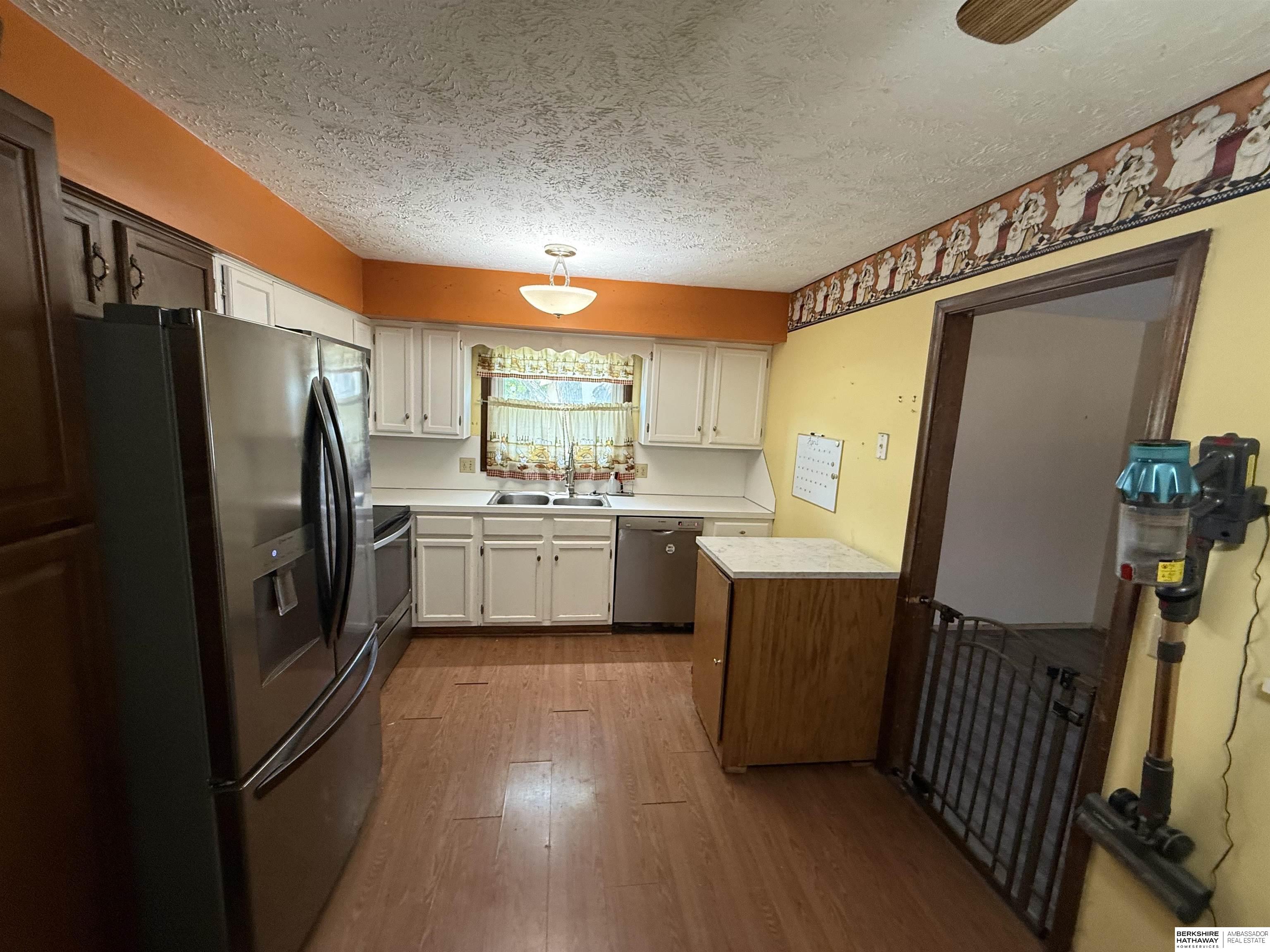 Omaha, Nebraska 68144, United States, 3 Bedrooms Bedrooms, ,3 BathroomsBathrooms,Residential,Pending,134729