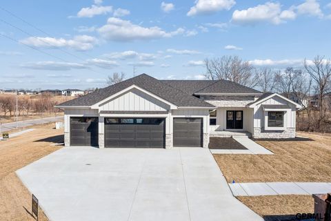 Photo of 21512 E Circle, Omaha, NE 68022 (MLS # 22607288)