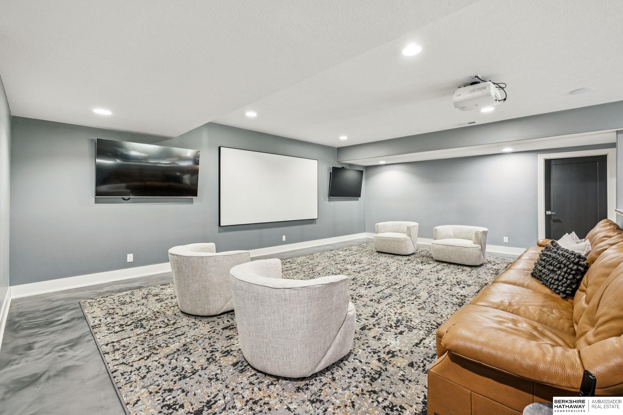 Elkhorn, Nebraska 68022, United States, 4 Bedrooms Bedrooms, ,6 BathroomsBathrooms,Residential,Active,217123