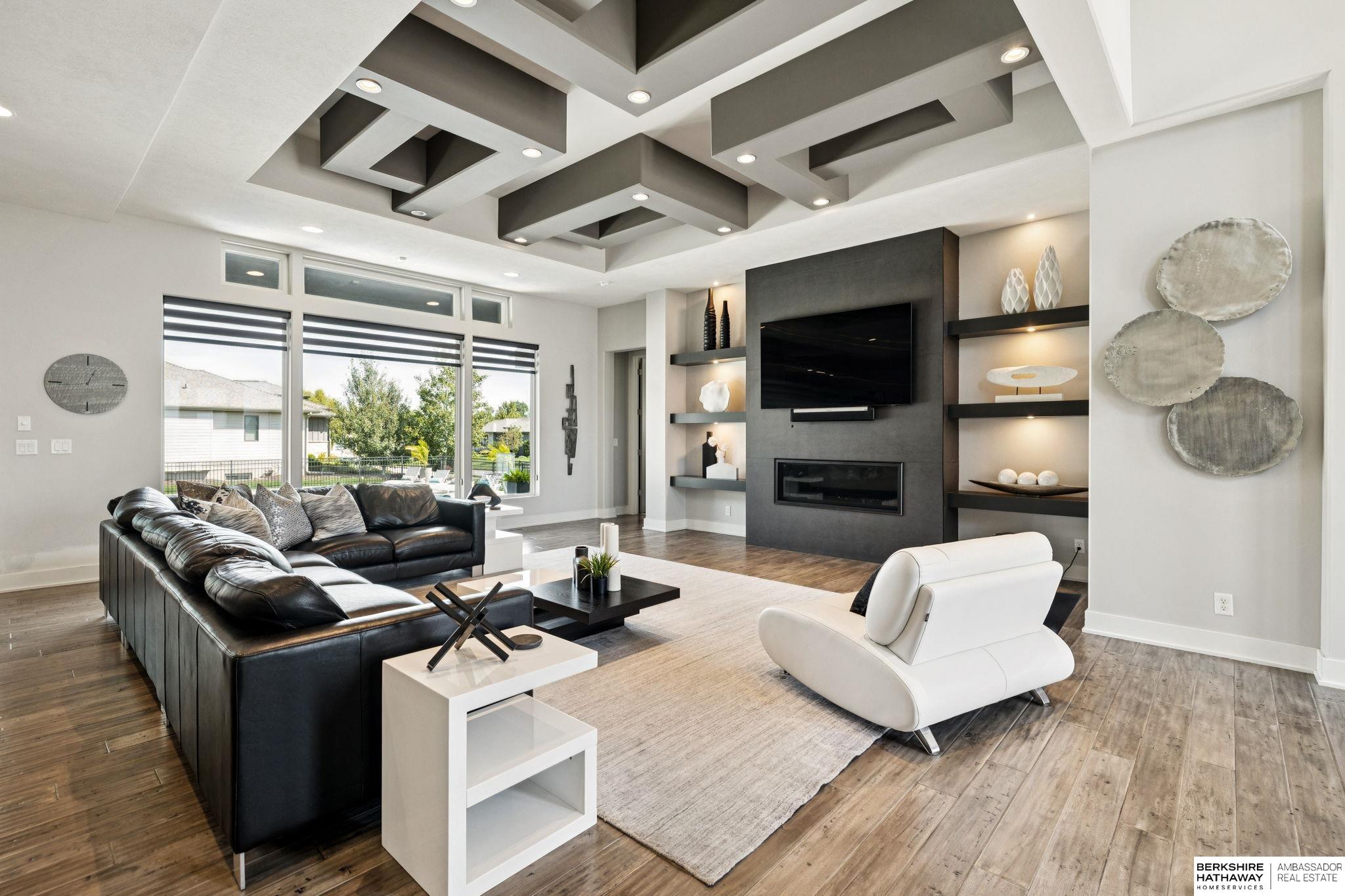 Elkhorn, Nebraska 68022, United States, 4 Bedrooms Bedrooms, ,6 BathroomsBathrooms,Residential,Active,217123