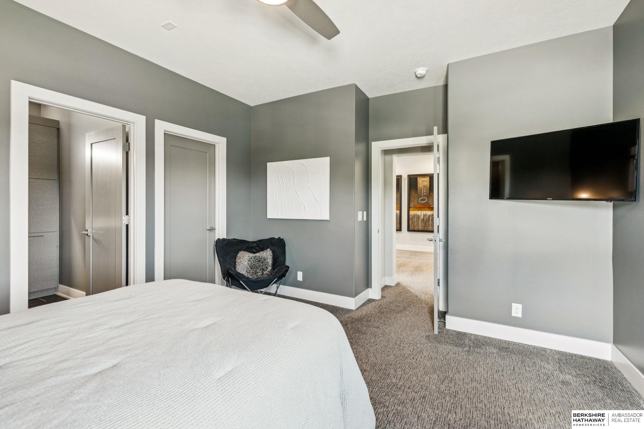 Elkhorn, Nebraska 68022, United States, 4 Bedrooms Bedrooms, ,6 BathroomsBathrooms,Residential,Active,217123