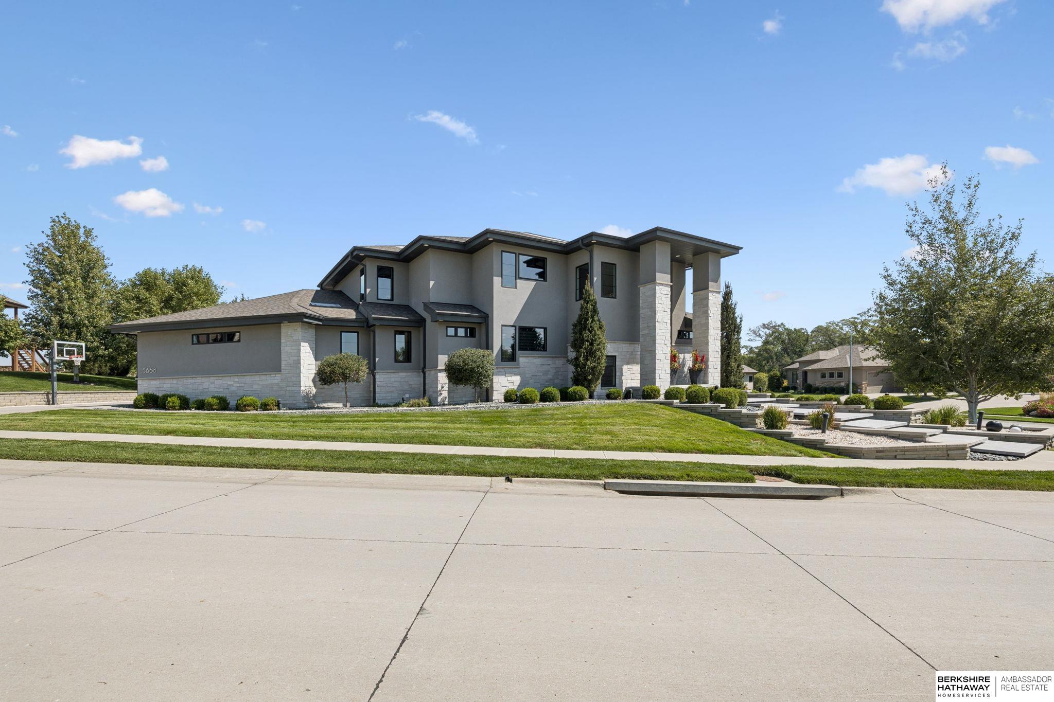 Elkhorn, Nebraska 68022, United States, 4 Bedrooms Bedrooms, ,6 BathroomsBathrooms,Residential,Active,217123