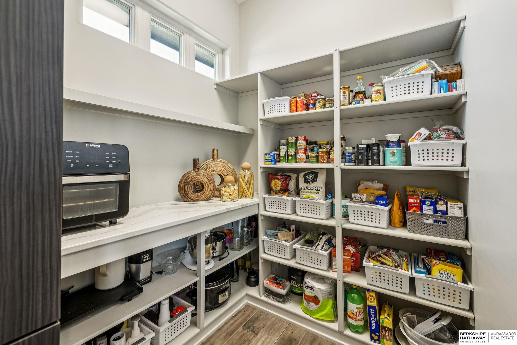 Elkhorn, Nebraska 68022, United States, 4 Bedrooms Bedrooms, ,6 BathroomsBathrooms,Residential,Active,217123