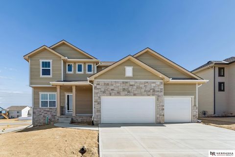 Photo of 12107 S 109th Street, Papillion, NE 68046 (MLS # 22532115)