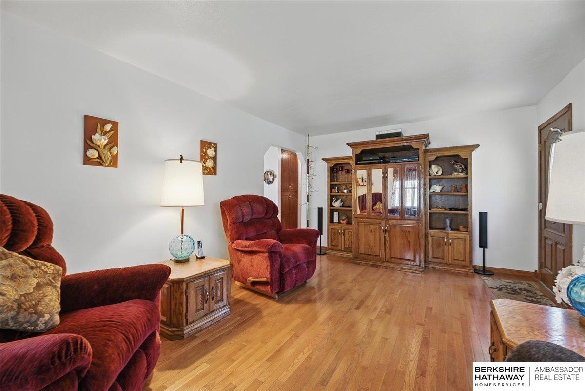 Omaha, Nebraska 68117, United States, 3 Bedrooms Bedrooms, ,2 BathroomsBathrooms,Residential,Pending,144859