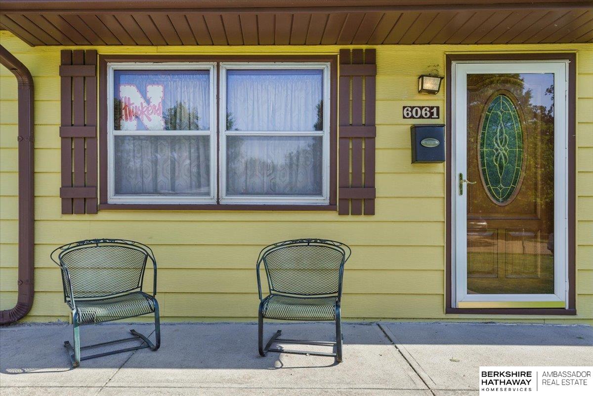 Omaha, Nebraska 68117, United States, 3 Bedrooms Bedrooms, ,2 BathroomsBathrooms,Residential,Pending,144859