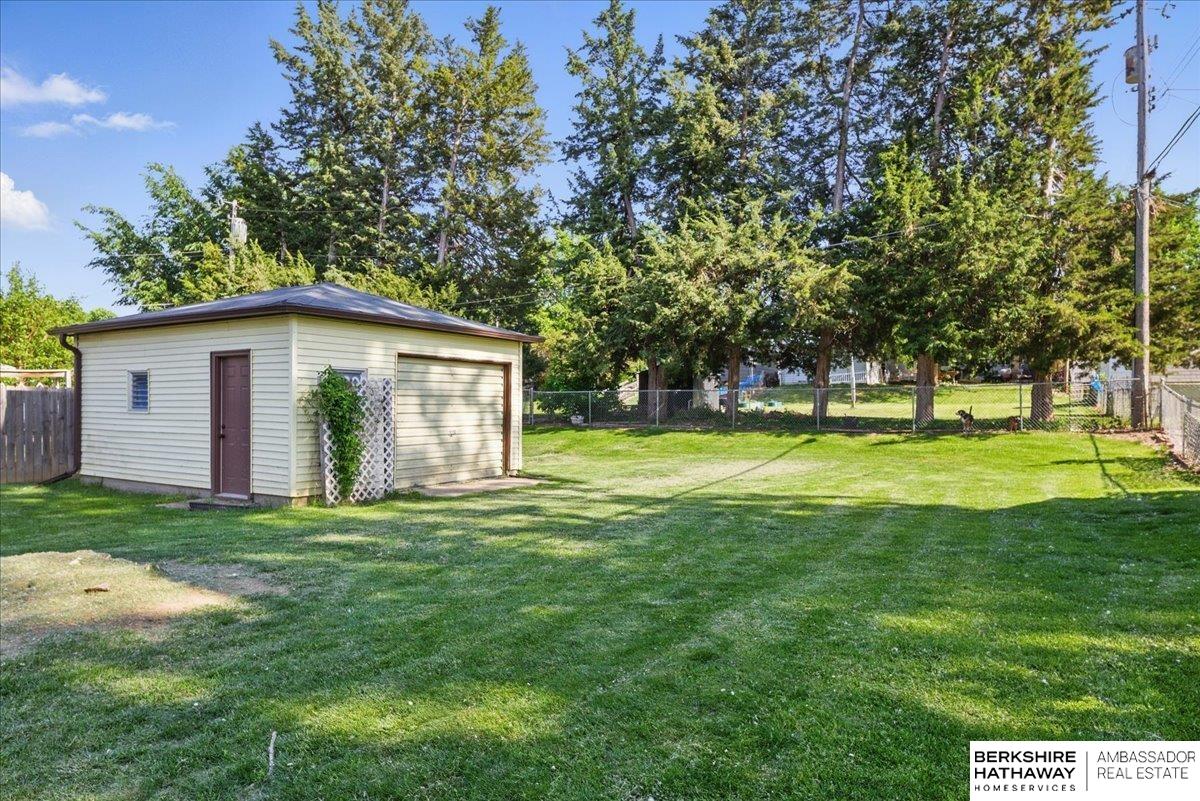 Omaha, Nebraska 68117, United States, 3 Bedrooms Bedrooms, ,2 BathroomsBathrooms,Residential,Pending,144859