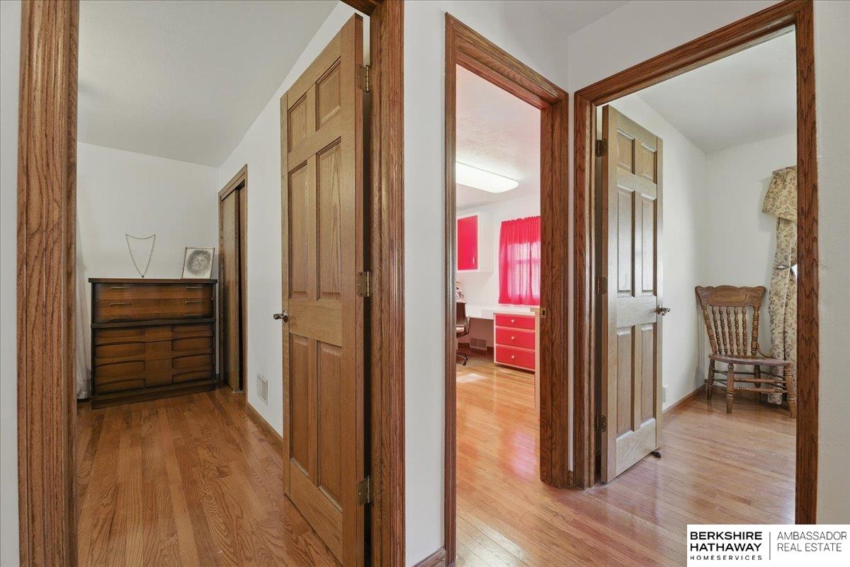 Omaha, Nebraska 68117, United States, 3 Bedrooms Bedrooms, ,2 BathroomsBathrooms,Residential,Pending,144859