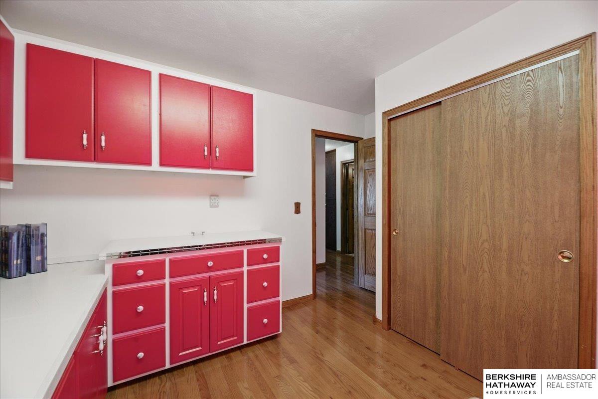 Omaha, Nebraska 68117, United States, 3 Bedrooms Bedrooms, ,2 BathroomsBathrooms,Residential,Pending,144859