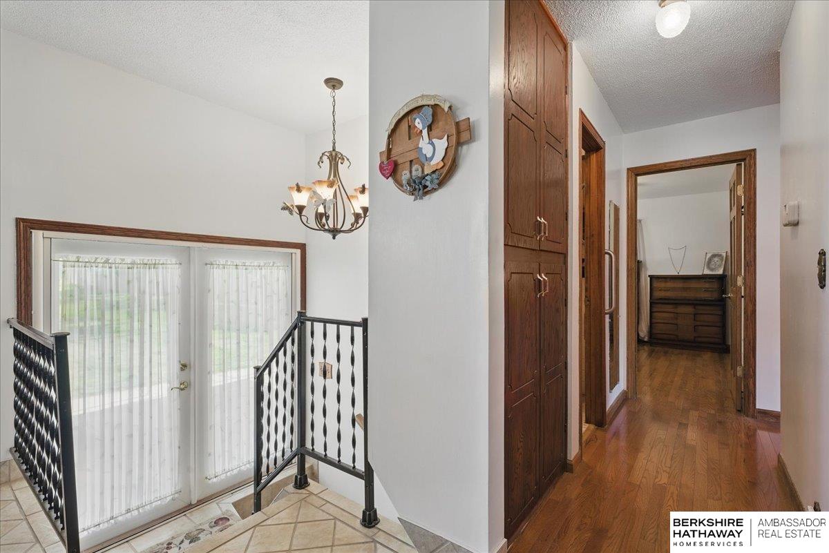 Omaha, Nebraska 68117, United States, 3 Bedrooms Bedrooms, ,2 BathroomsBathrooms,Residential,Pending,144859