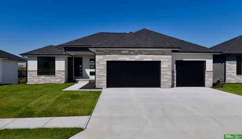 Photo of 5522 N 213 Avenue, Elkhorn, NE 68022 (MLS # 22527874)