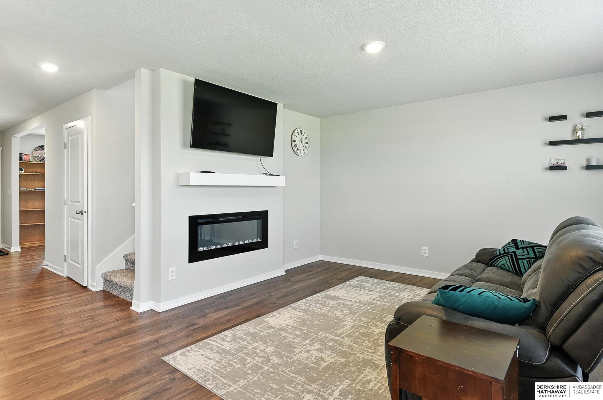 Gretna, Nebraska 68028, United States, 4 Bedrooms Bedrooms, ,2 BathroomsBathrooms,Residential,Active,178486