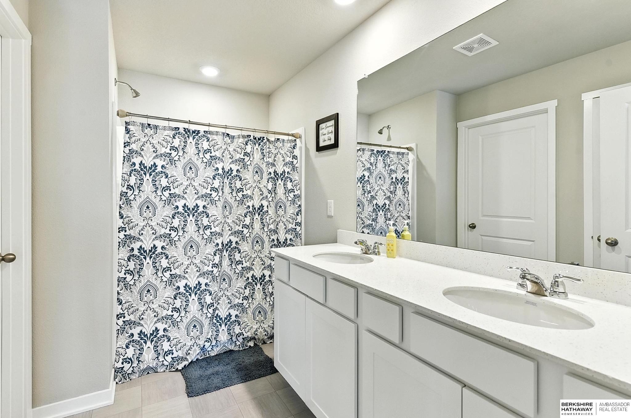 Gretna, Nebraska 68028, United States, 4 Bedrooms Bedrooms, ,2 BathroomsBathrooms,Residential,Active,178486