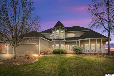 Photo of 11757 Whitmore Street, Omaha, NE 68142 (MLS # 22608316)