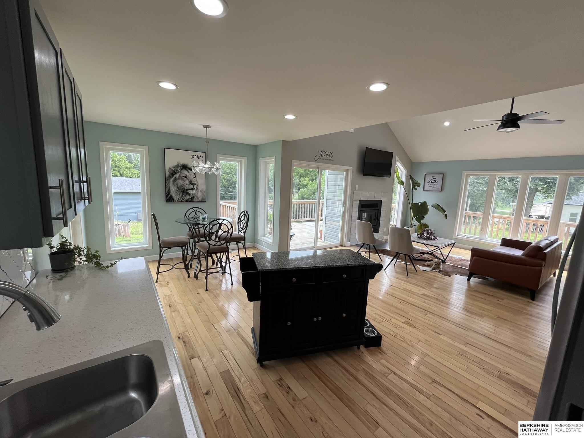 Plattsmouth, Nebraska 68048, United States, 3 Bedrooms Bedrooms, ,3 BathroomsBathrooms,Residential,Active,164759