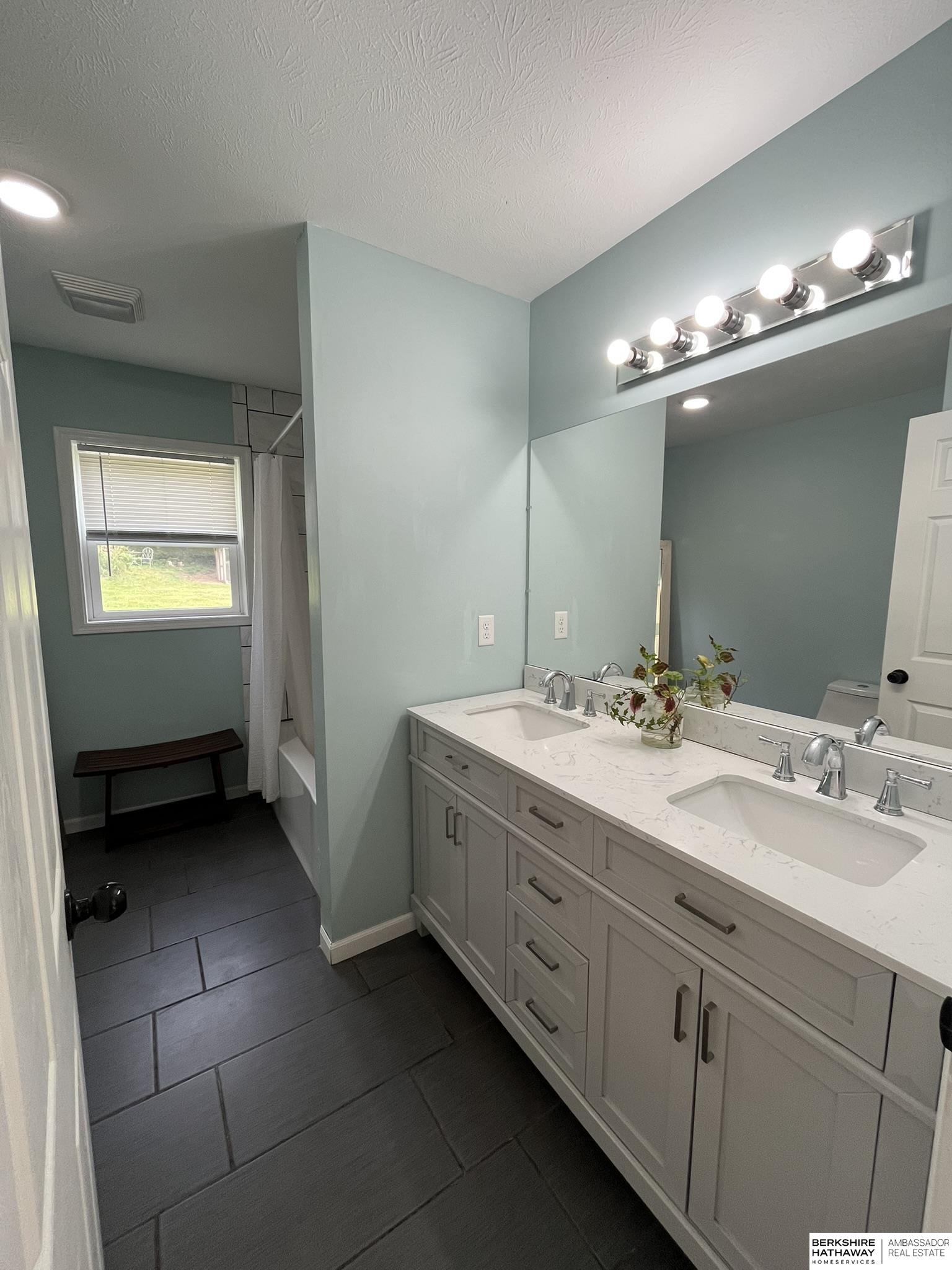 Plattsmouth, Nebraska 68048, United States, 3 Bedrooms Bedrooms, ,3 BathroomsBathrooms,Residential,Active,164759