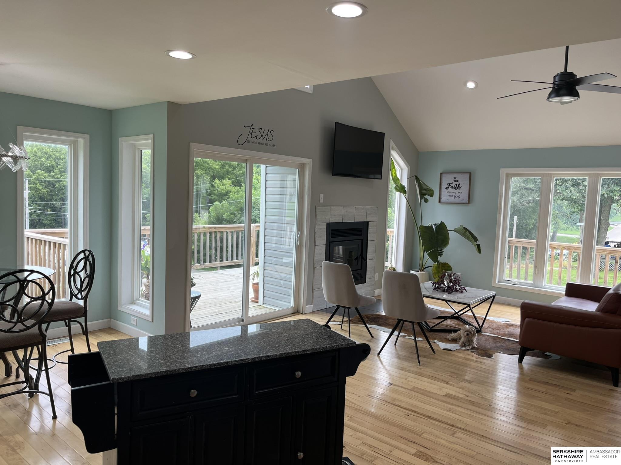 Plattsmouth, Nebraska 68048, United States, 3 Bedrooms Bedrooms, ,3 BathroomsBathrooms,Residential,Active,164759