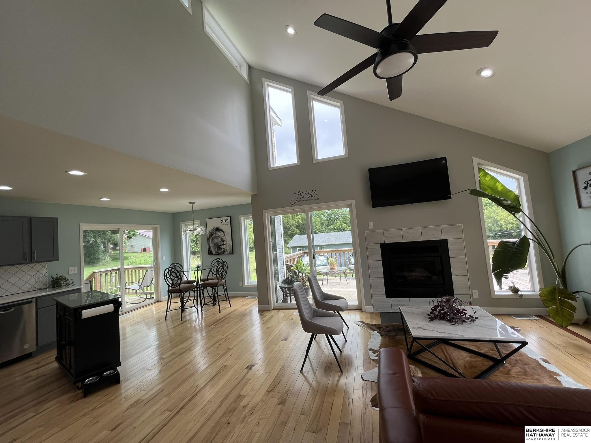 Plattsmouth, Nebraska 68048, United States, 3 Bedrooms Bedrooms, ,3 BathroomsBathrooms,Residential,Active,164759