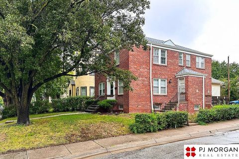 Photo of 3916 Chicago Street, Omaha, NE 68131 (MLS # 22527402) Photo of 3916 Chicago Street, Omaha, NE 68131 (MLS # 22527402)