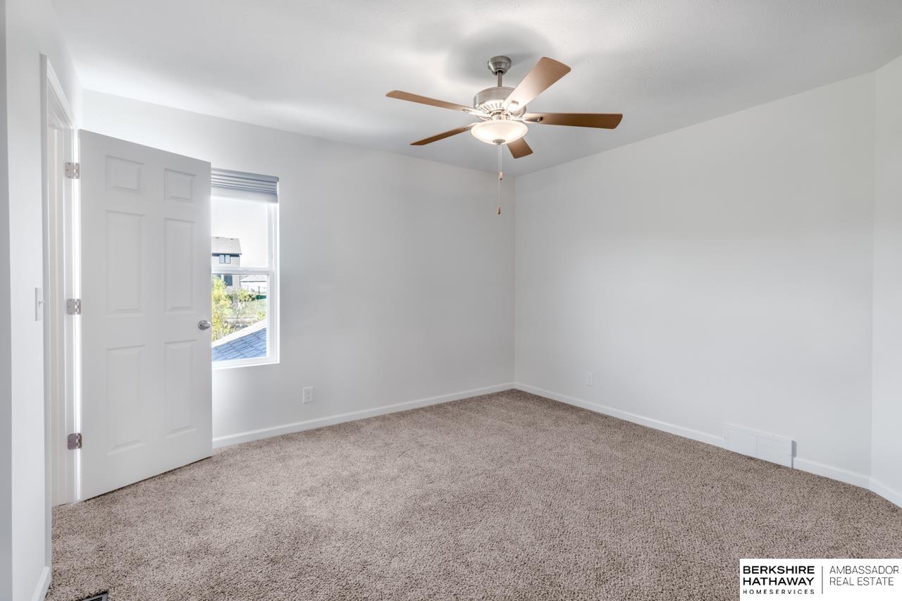 Papillion, Nebraska 68046, United States, 4 Bedrooms Bedrooms, ,3 BathroomsBathrooms,Residential,Active,232736