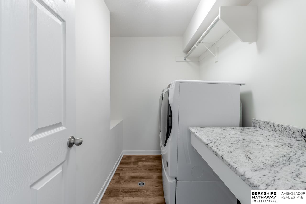 Papillion, Nebraska 68046, United States, 4 Bedrooms Bedrooms, ,3 BathroomsBathrooms,Residential,Active,232736