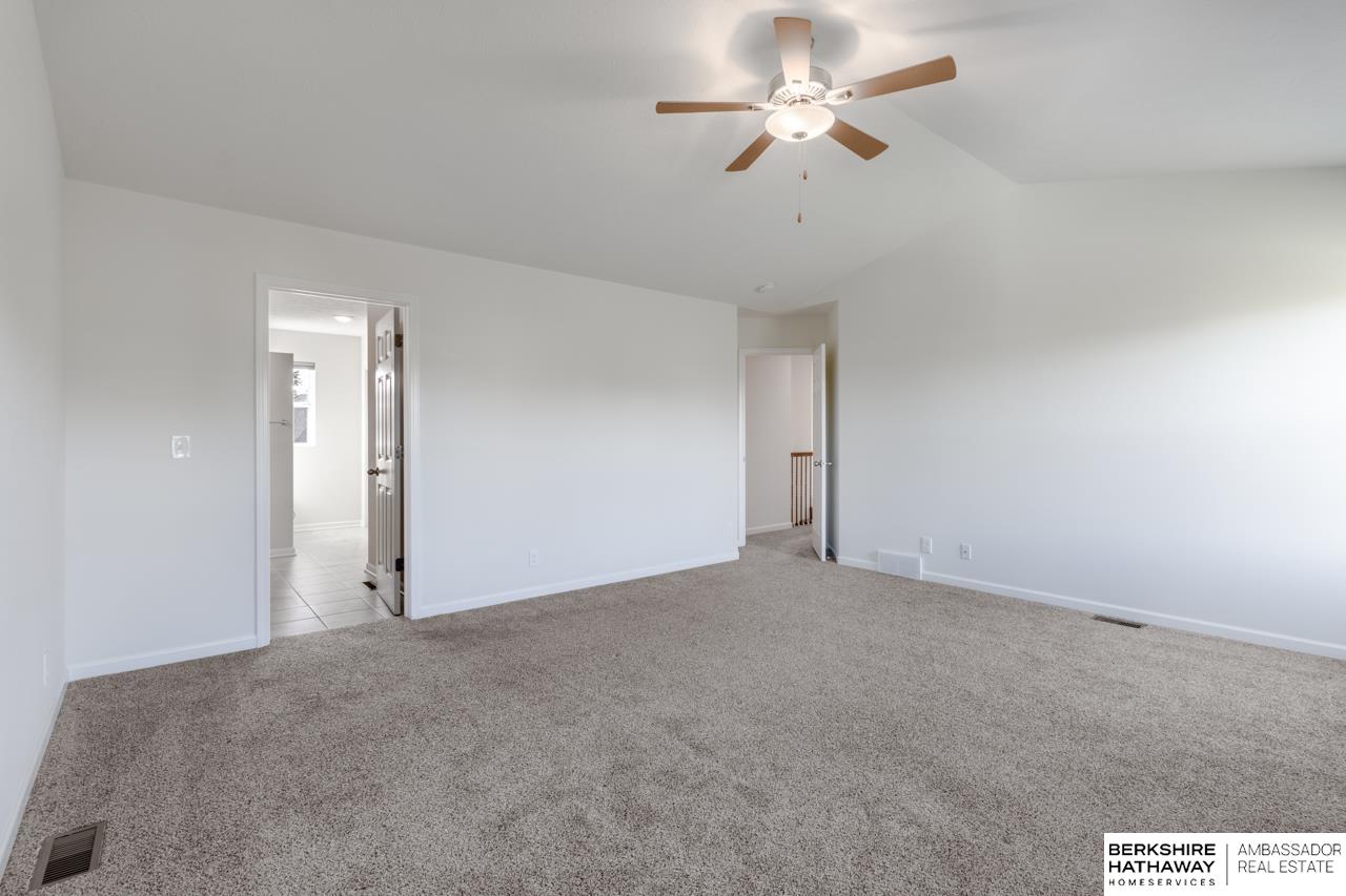 Papillion, Nebraska 68046, United States, 4 Bedrooms Bedrooms, ,3 BathroomsBathrooms,Residential,Active,232736