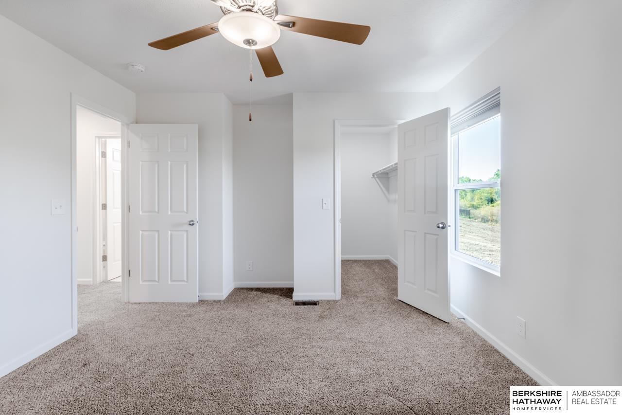 Papillion, Nebraska 68046, United States, 4 Bedrooms Bedrooms, ,3 BathroomsBathrooms,Residential,Active,232736