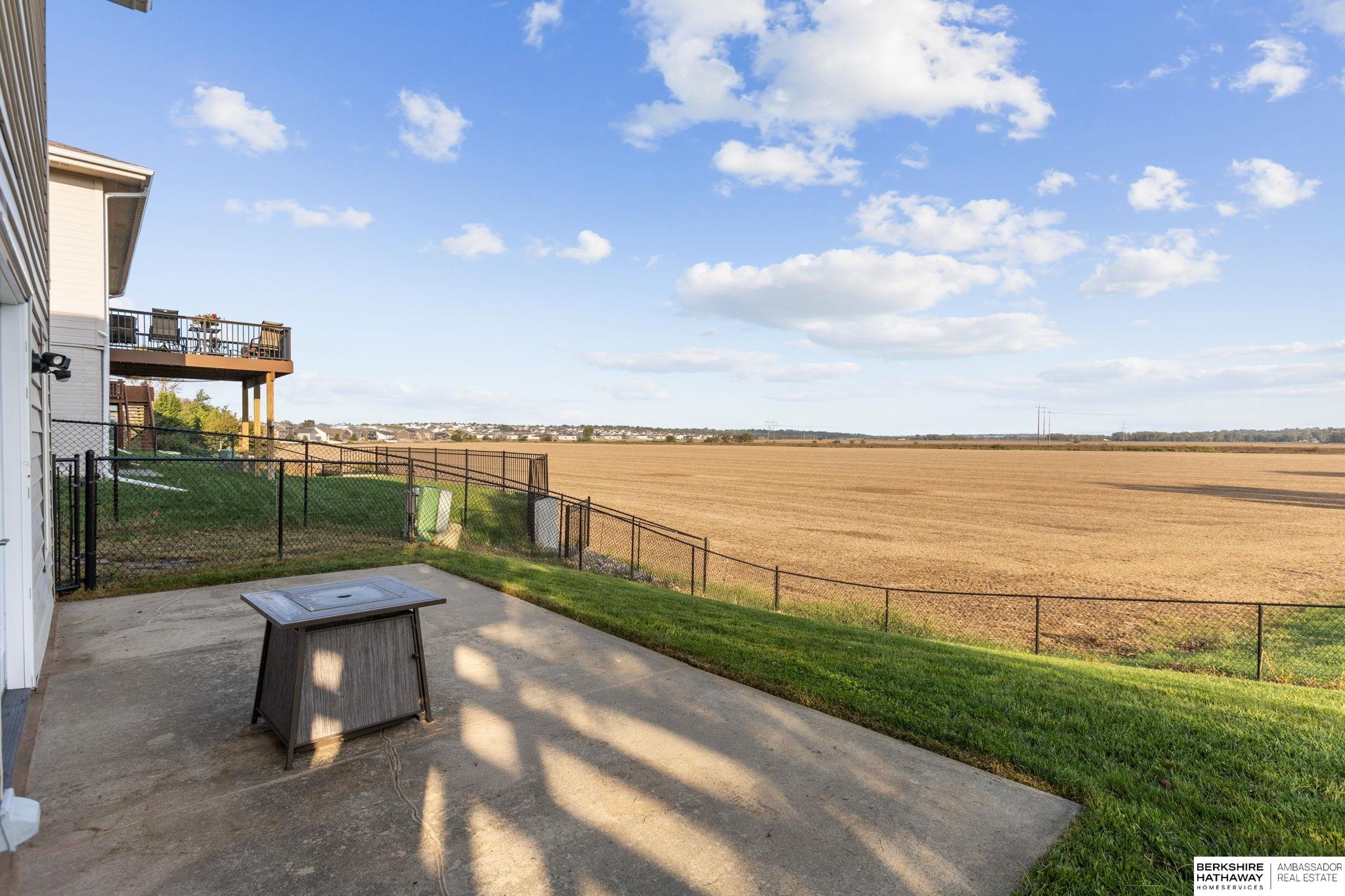 Papillion, Nebraska 68133, United States, 4 Bedrooms Bedrooms, ,3 BathroomsBathrooms,Residential,Active,222313