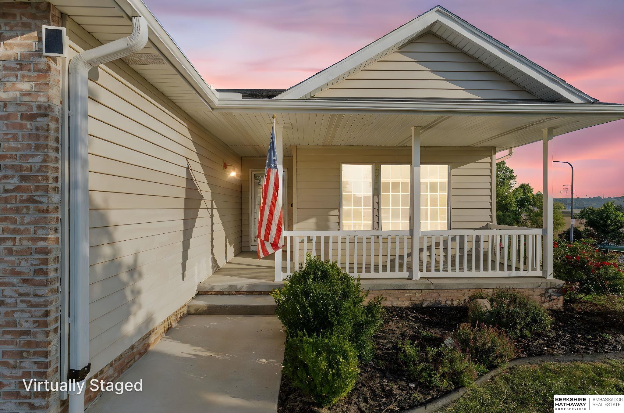 Papillion, Nebraska 68133, United States, 4 Bedrooms Bedrooms, ,3 BathroomsBathrooms,Residential,Active,222313