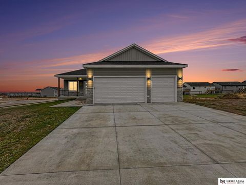 Photo of 5800 SW Catalina Street, Lincoln, NE 68523 (MLS # 22533519)
