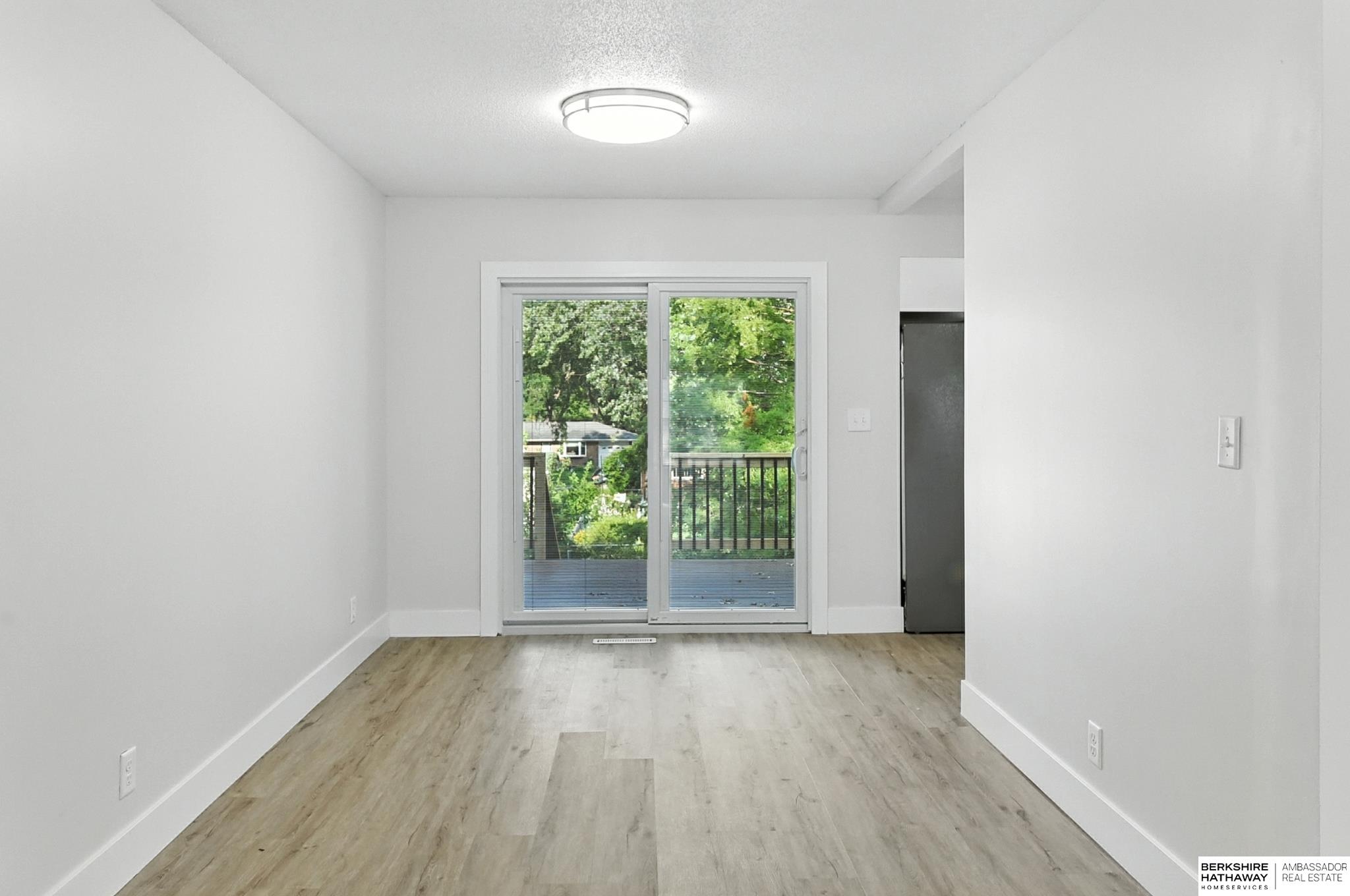 Lincoln, Nebraska 68510, United States, 3 Bedrooms Bedrooms, ,2 BathroomsBathrooms,Residential,Active,192642