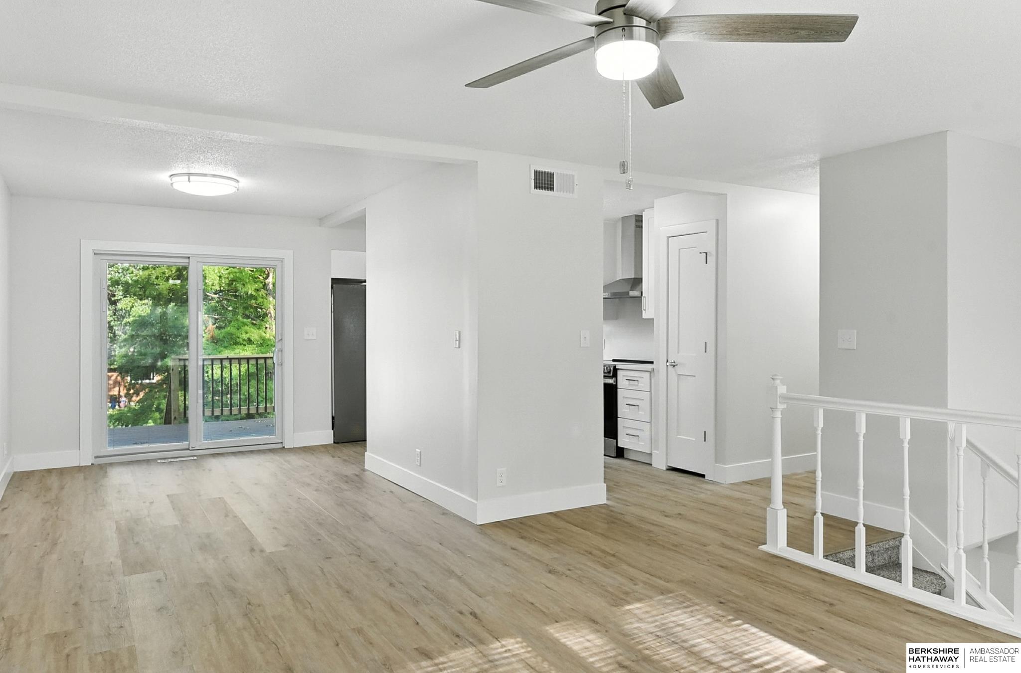 Lincoln, Nebraska 68510, United States, 3 Bedrooms Bedrooms, ,2 BathroomsBathrooms,Residential,Active,192642