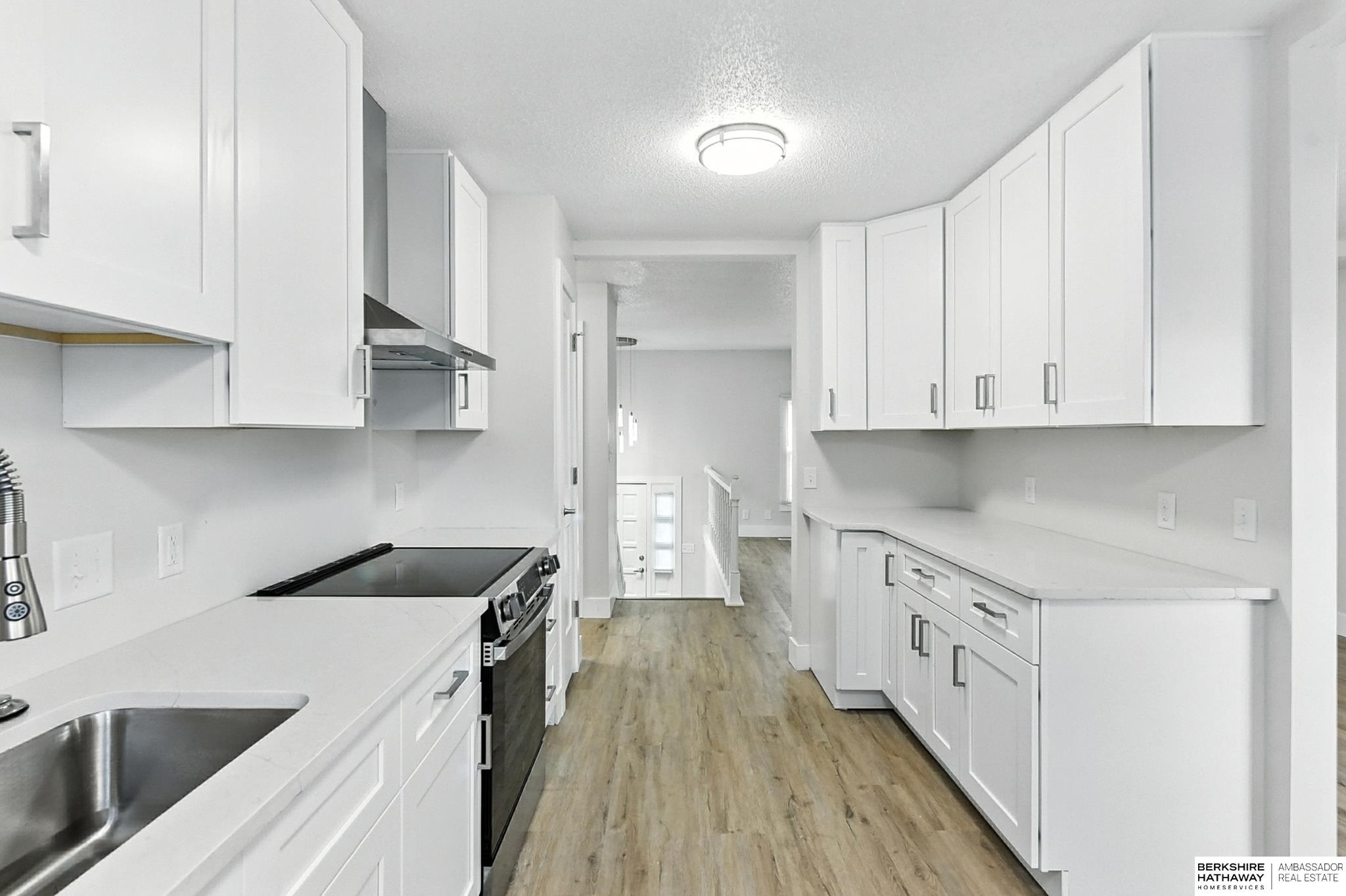 Lincoln, Nebraska 68510, United States, 3 Bedrooms Bedrooms, ,2 BathroomsBathrooms,Residential,Active,192642