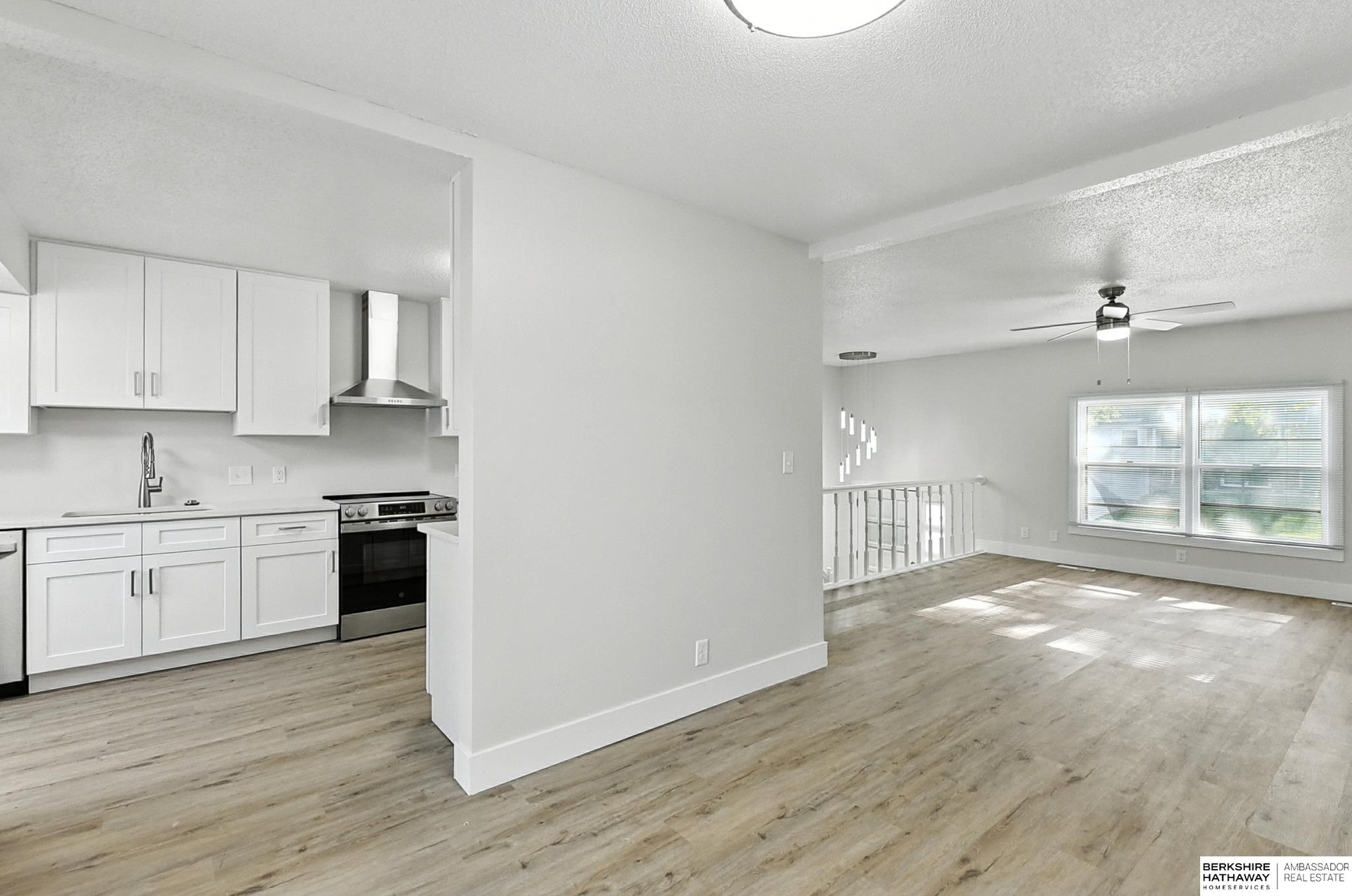 Lincoln, Nebraska 68510, United States, 3 Bedrooms Bedrooms, ,2 BathroomsBathrooms,Residential,Active,192642