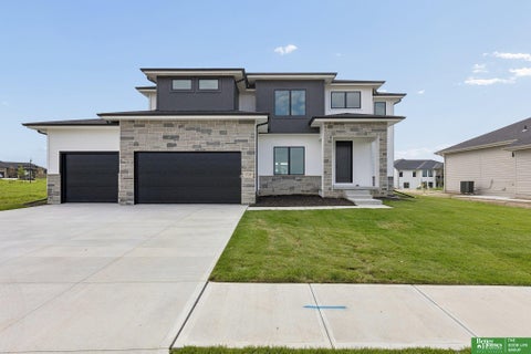 Photo of 5719 N 199th Street, Elkhorn, NE 68022 (MLS # 22623815)