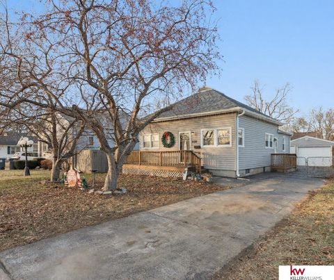 Photo of 2528 F Avenue, Council Bluffs, IA 51501 (MLS # 22535443)