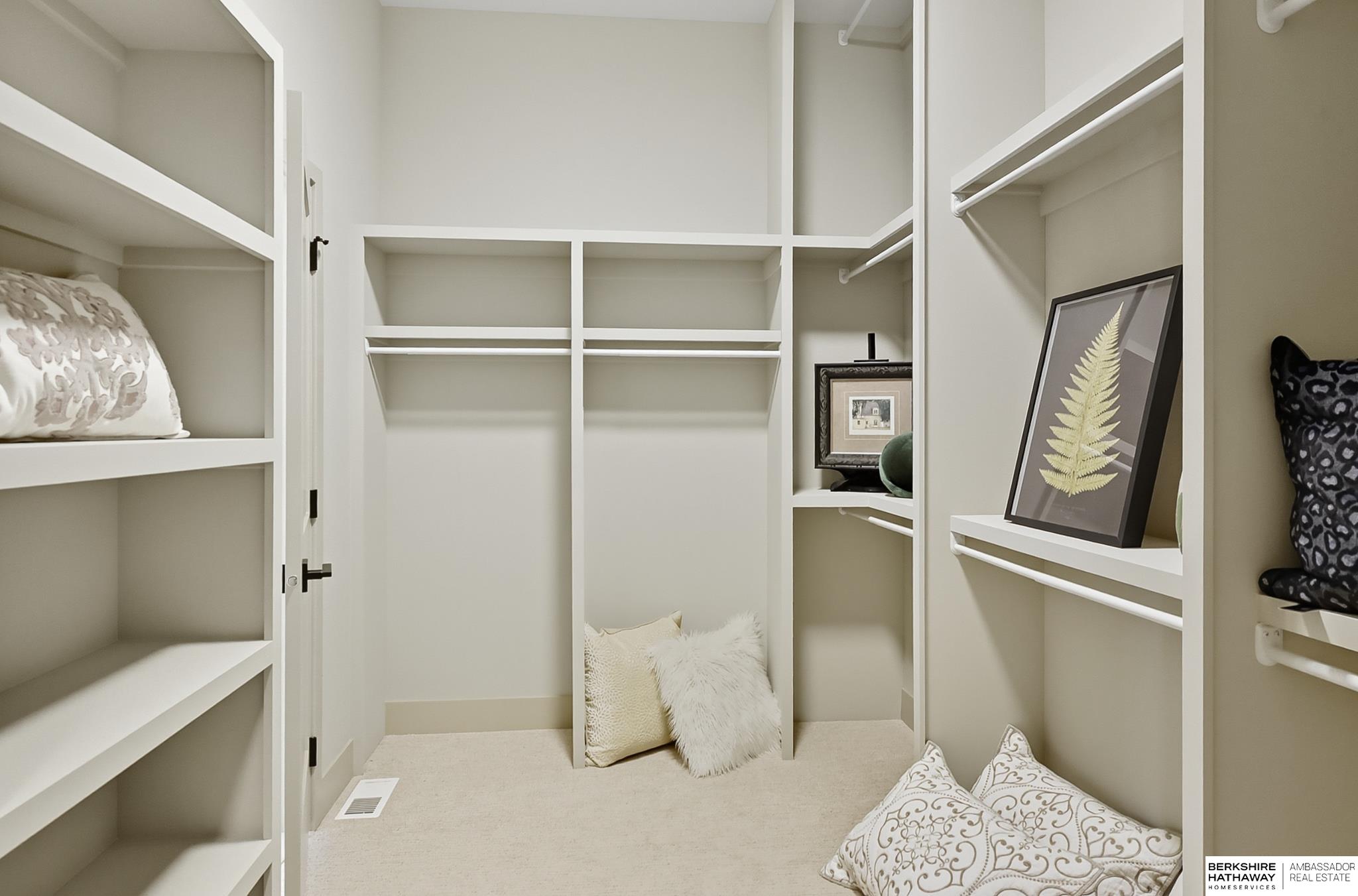 Papillion, Nebraska 68046, United States, 4 Bedrooms Bedrooms, ,2 BathroomsBathrooms,Residential,Active,127088