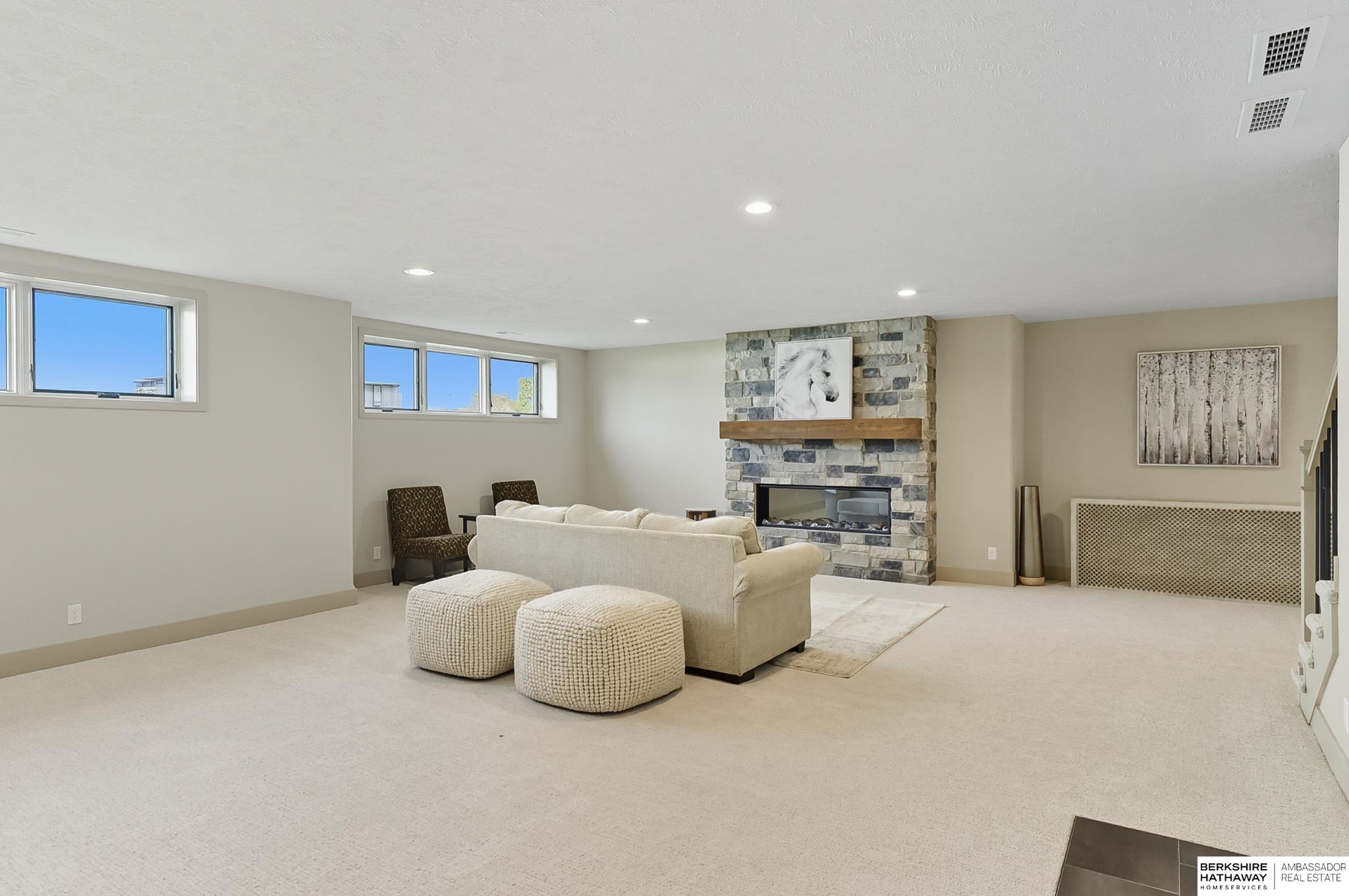 Papillion, Nebraska 68046, United States, 4 Bedrooms Bedrooms, ,2 BathroomsBathrooms,Residential,Active,127088