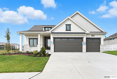 Photo of 11514 S 114th Avenue, Papillion, NE 68046 (MLS # 22512374)