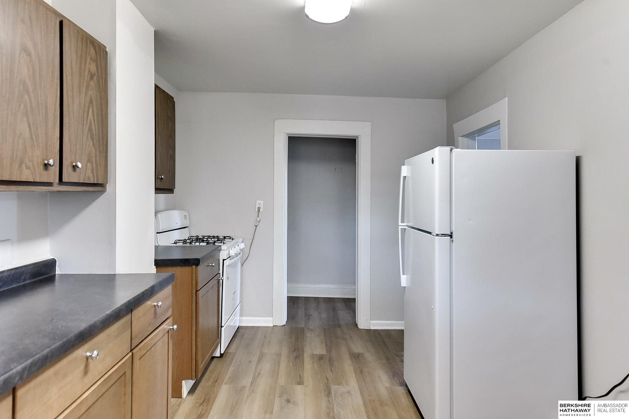 Omaha, Nebraska 68107, United States, 10 Bedrooms Bedrooms, ,4 BathroomsBathrooms,Residential,Active,86492