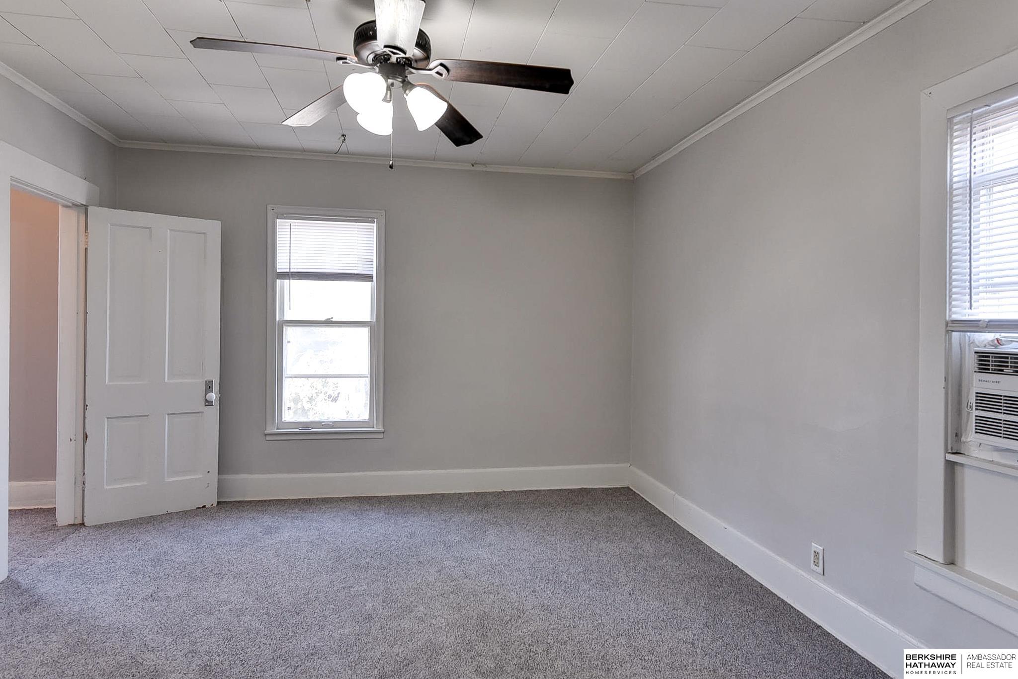 Omaha, Nebraska 68107, United States, 10 Bedrooms Bedrooms, ,4 BathroomsBathrooms,Residential,Active,86492