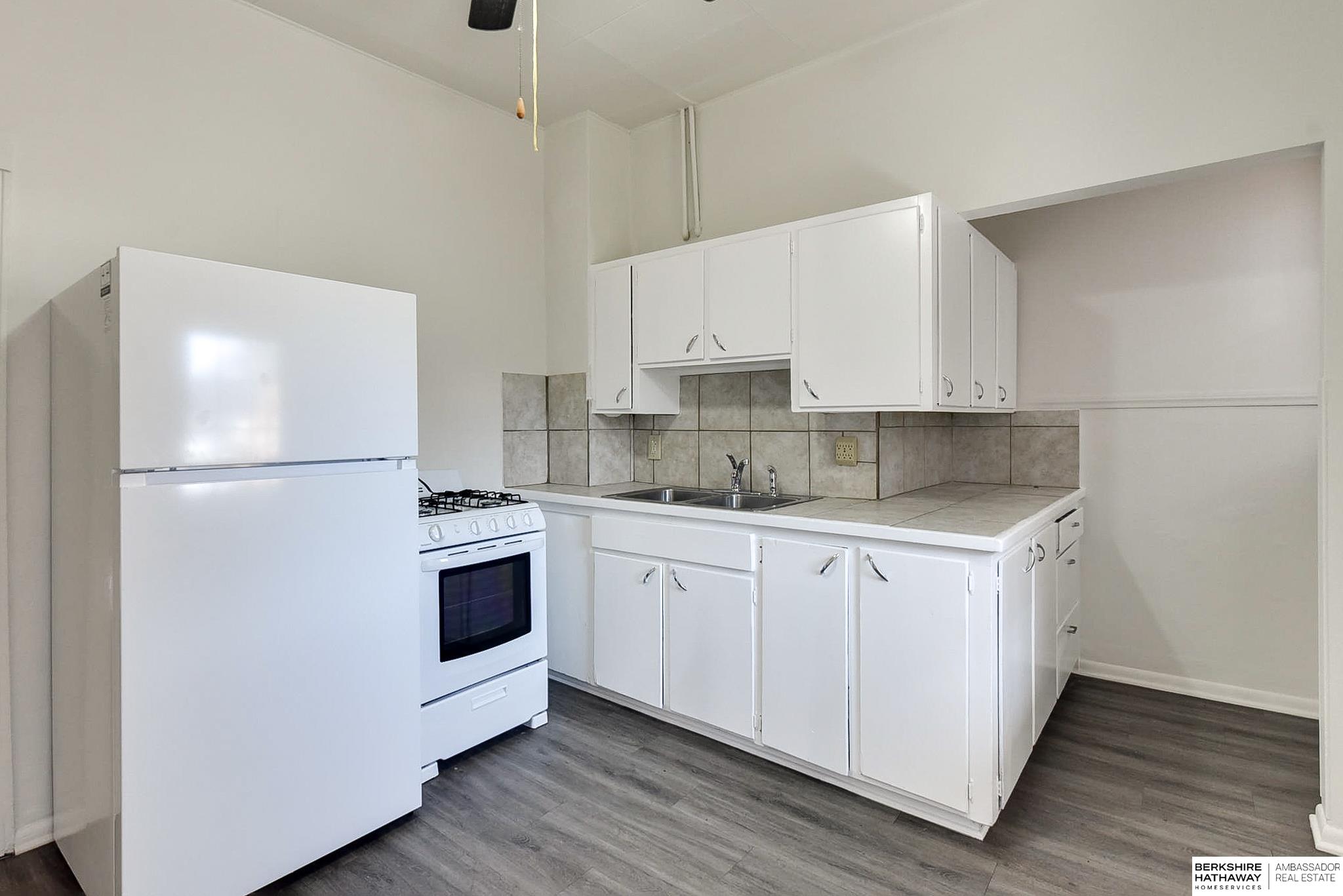 Omaha, Nebraska 68107, United States, 10 Bedrooms Bedrooms, ,4 BathroomsBathrooms,Residential,Active,86492