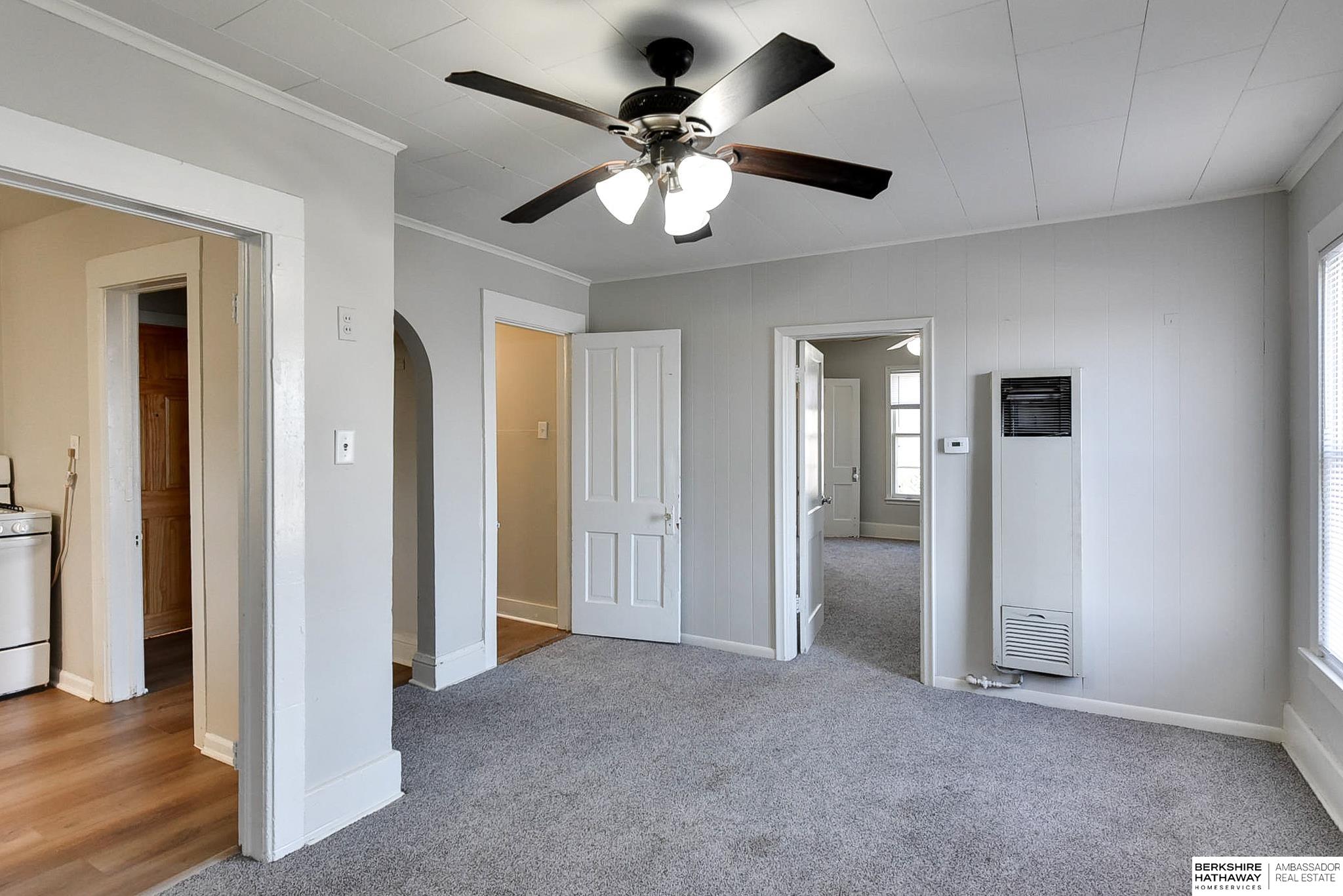 Omaha, Nebraska 68107, United States, 10 Bedrooms Bedrooms, ,4 BathroomsBathrooms,Residential,Active,86492