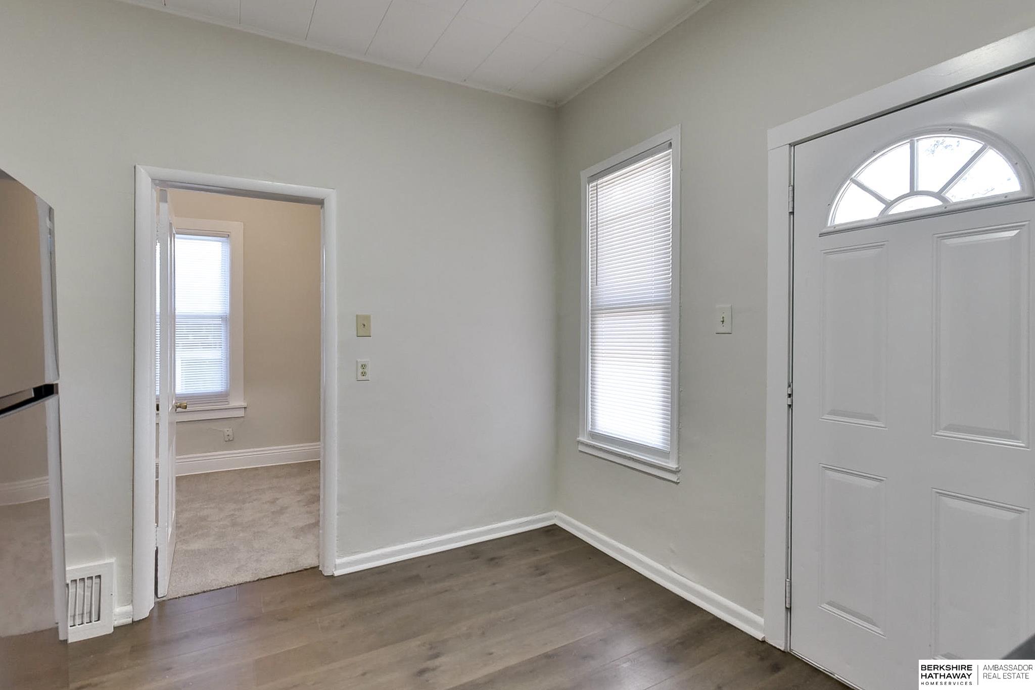 Omaha, Nebraska 68107, United States, 10 Bedrooms Bedrooms, ,4 BathroomsBathrooms,Residential,Active,86492